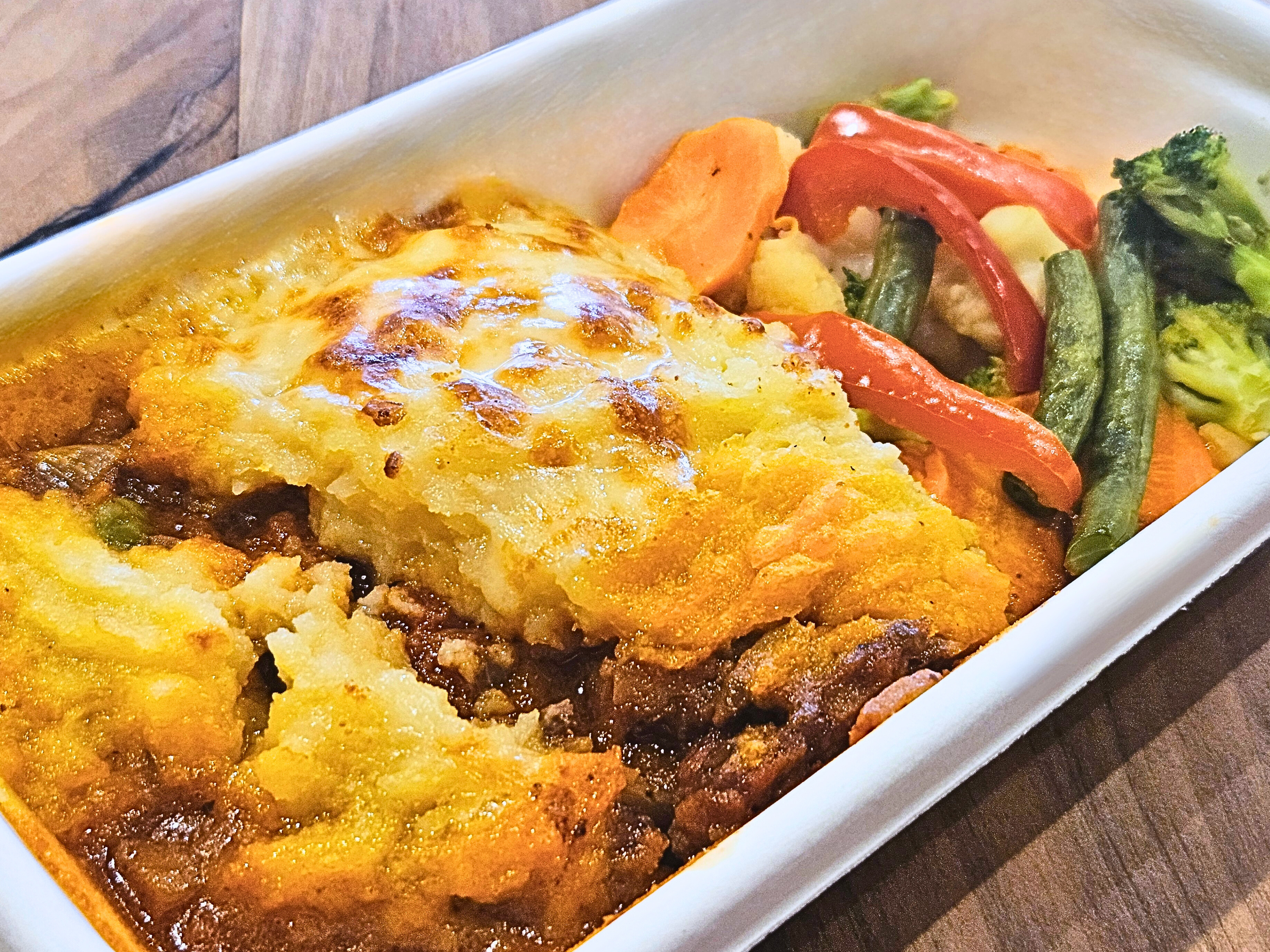 Shepherds Pie with Seasonal Vegitables